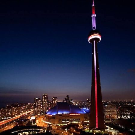 Napa Furnished Suites At Cn Tower & Maple Leaf Square Toronto Dış mekan fotoğraf