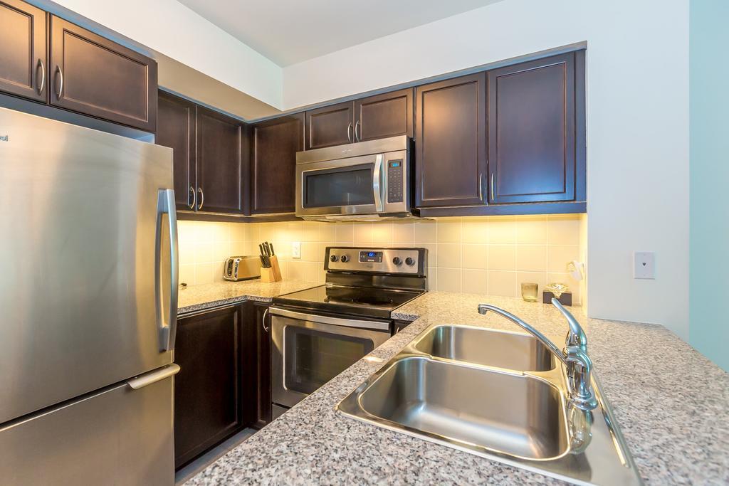 Napa Furnished Suites At Cn Tower & Maple Leaf Square Toronto Oda fotoğraf