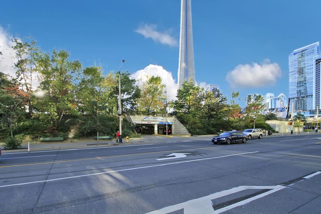 Napa Furnished Suites At Cn Tower & Maple Leaf Square Toronto Dış mekan fotoğraf