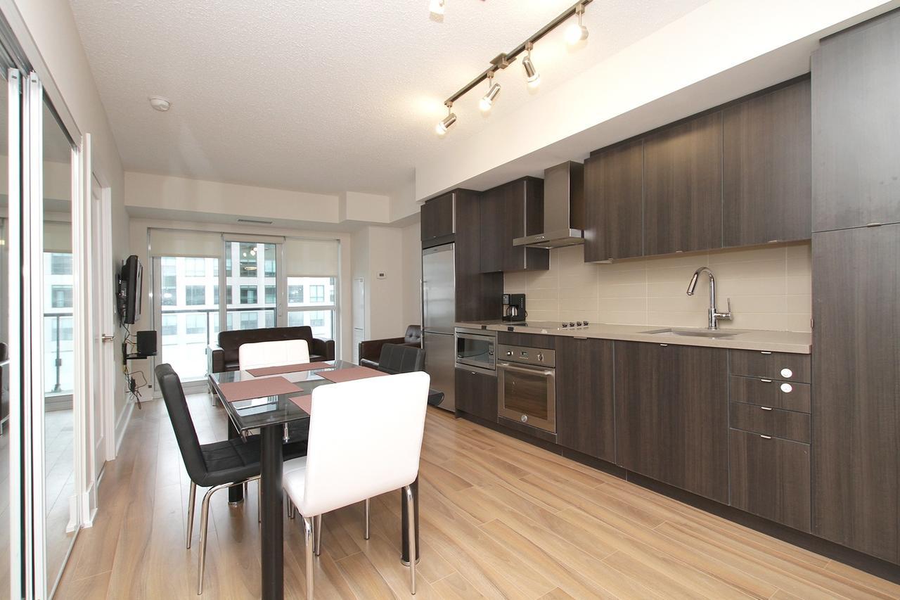 Napa Furnished Suites At Cn Tower & Maple Leaf Square Toronto Dış mekan fotoğraf