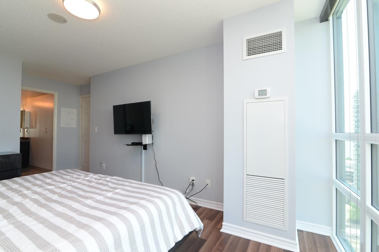 Napa Furnished Suites At Cn Tower & Maple Leaf Square Toronto Dış mekan fotoğraf