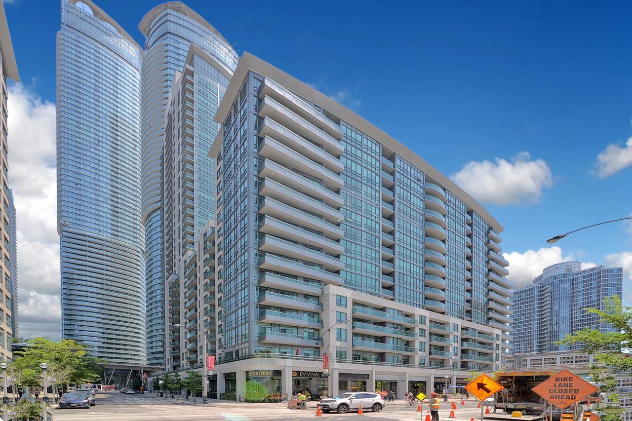 Napa Furnished Suites At Cn Tower & Maple Leaf Square Toronto Dış mekan fotoğraf