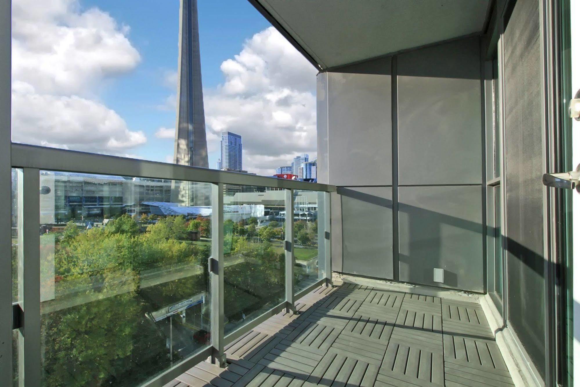 Napa Furnished Suites At Cn Tower & Maple Leaf Square Toronto Dış mekan fotoğraf