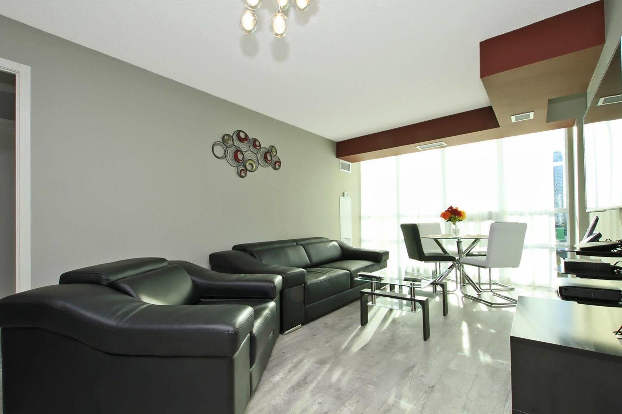 Napa Furnished Suites At Cn Tower & Maple Leaf Square Toronto Dış mekan fotoğraf