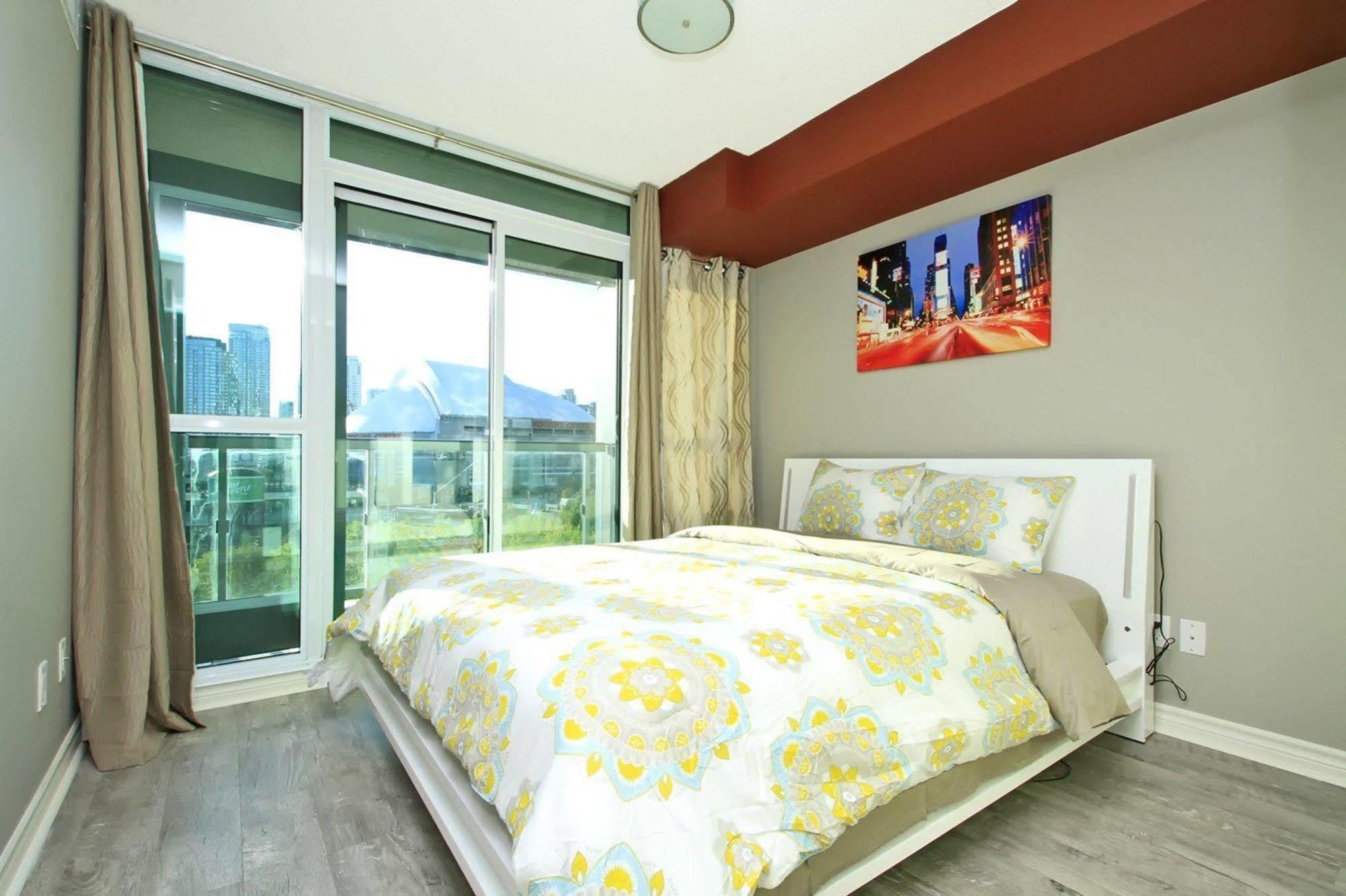 Napa Furnished Suites At Cn Tower & Maple Leaf Square Toronto Dış mekan fotoğraf