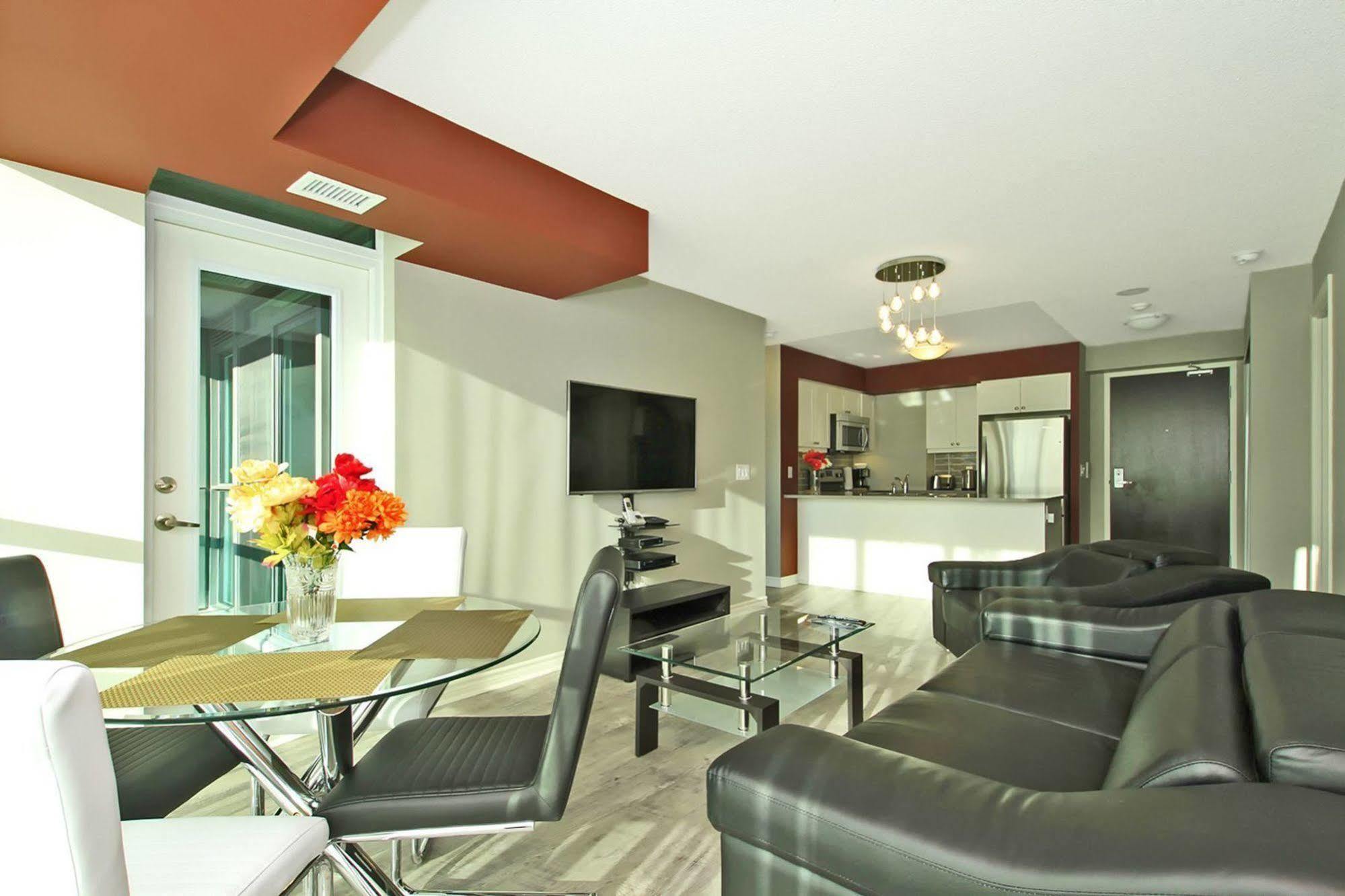 Napa Furnished Suites At Cn Tower & Maple Leaf Square Toronto Dış mekan fotoğraf