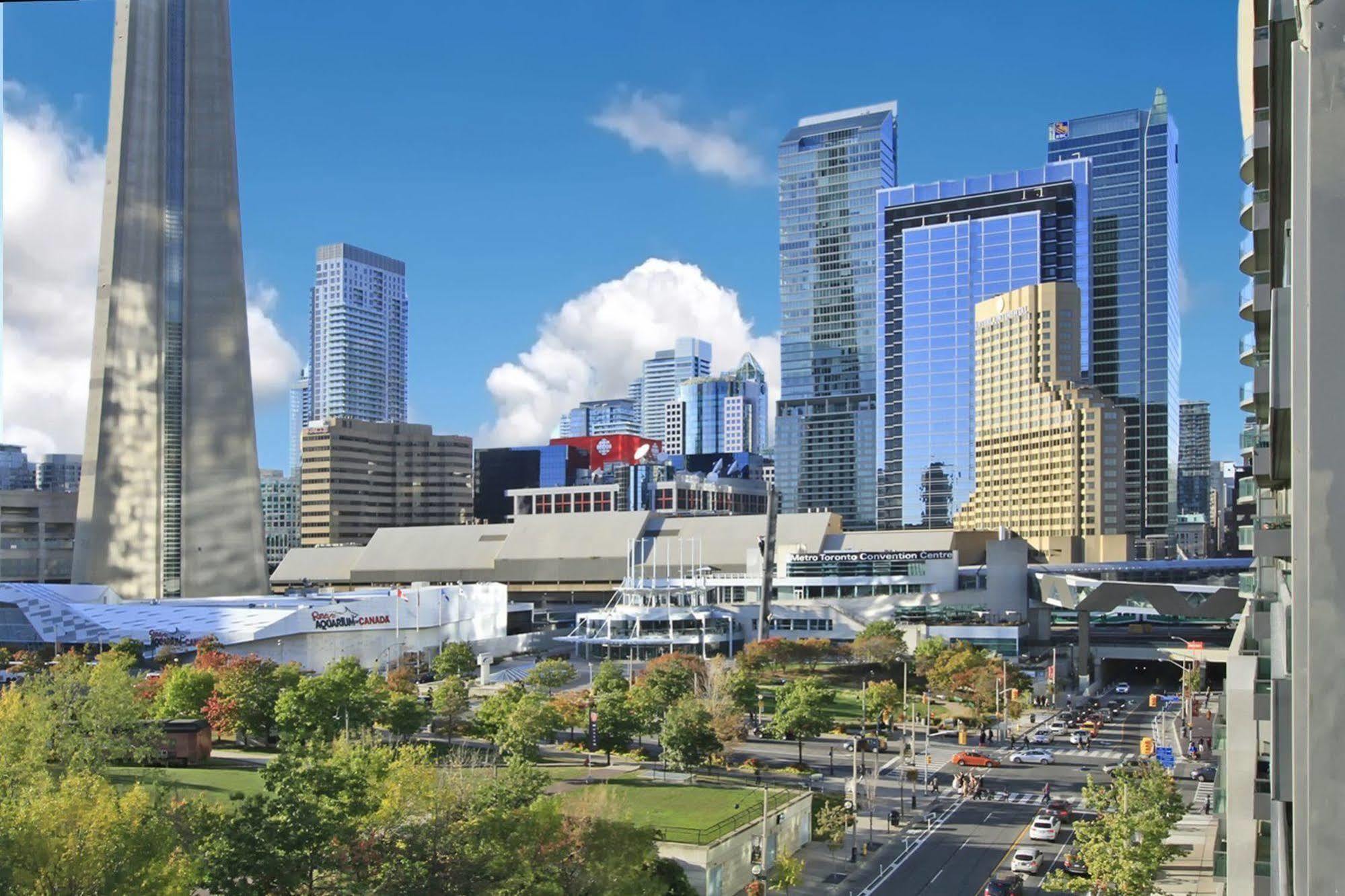 Napa Furnished Suites At Cn Tower & Maple Leaf Square Toronto Dış mekan fotoğraf