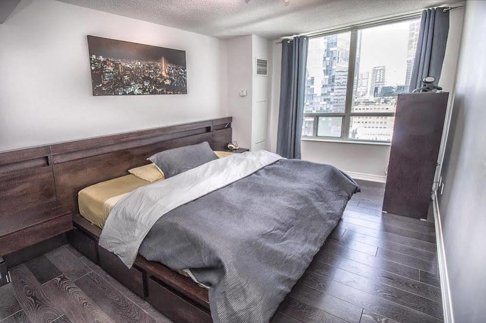 Napa Furnished Suites At Cn Tower & Maple Leaf Square Toronto Dış mekan fotoğraf